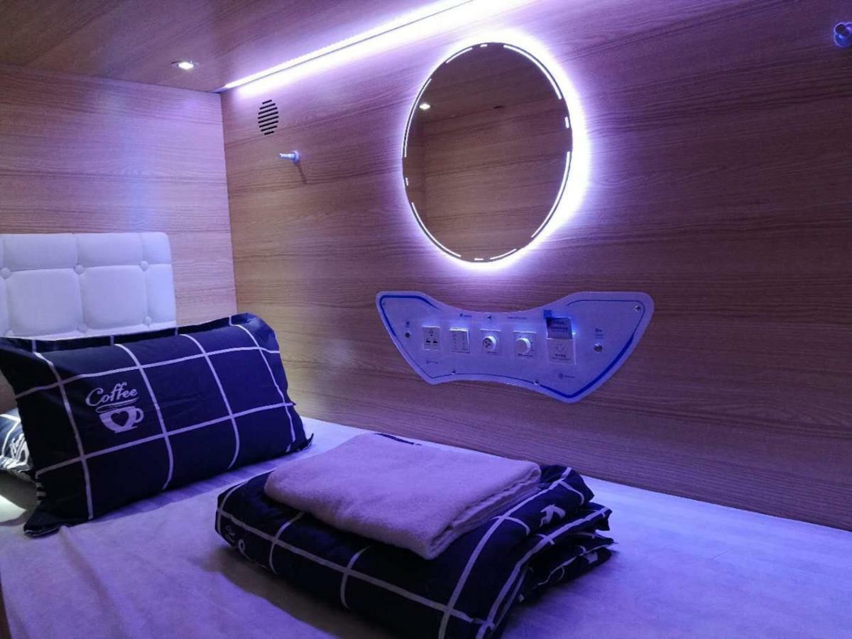 Capsulepod@Aljunied Hostel Singapore Exterior foto
