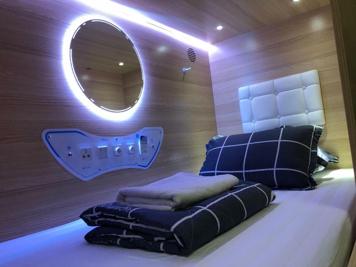 Capsulepod@Aljunied Hostel Singapore Exterior foto