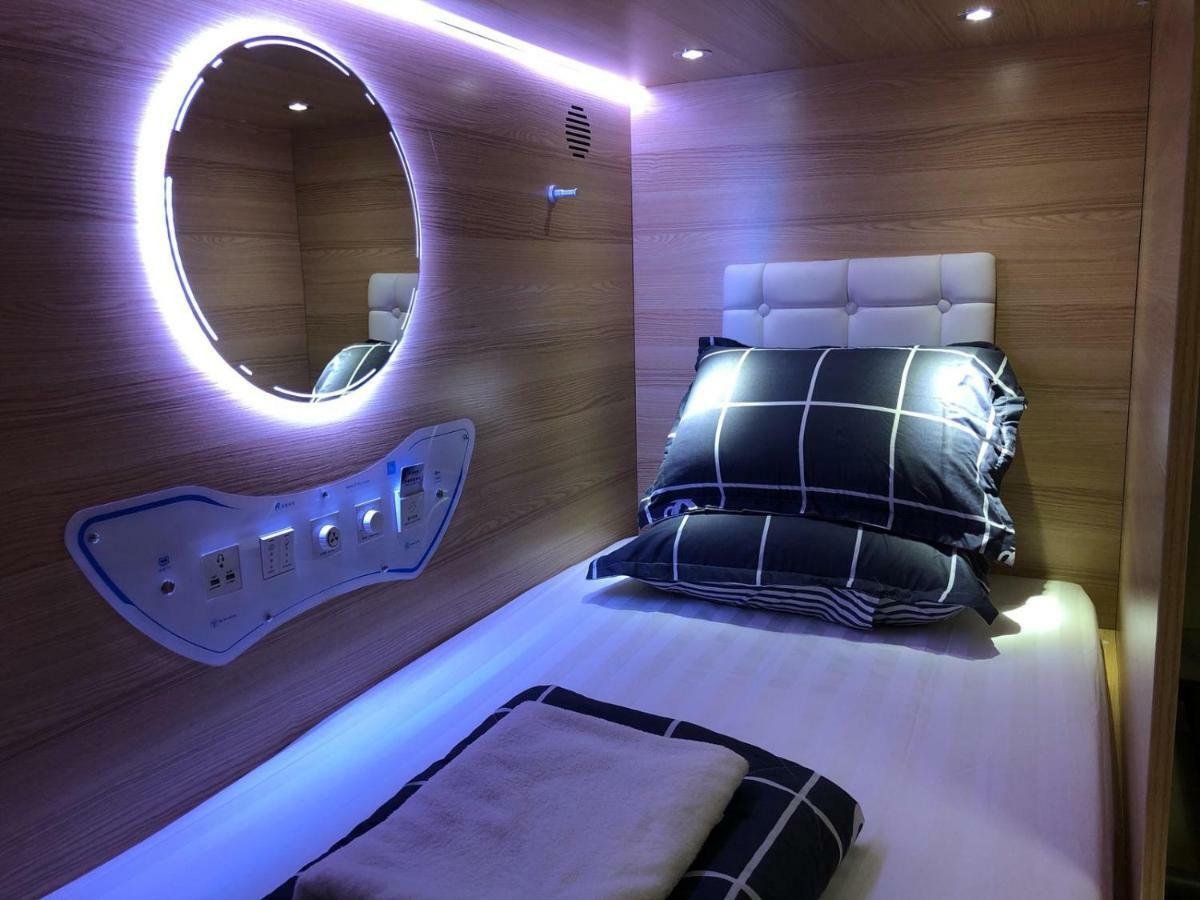 Capsulepod@Aljunied Hostel Singapore Exterior foto
