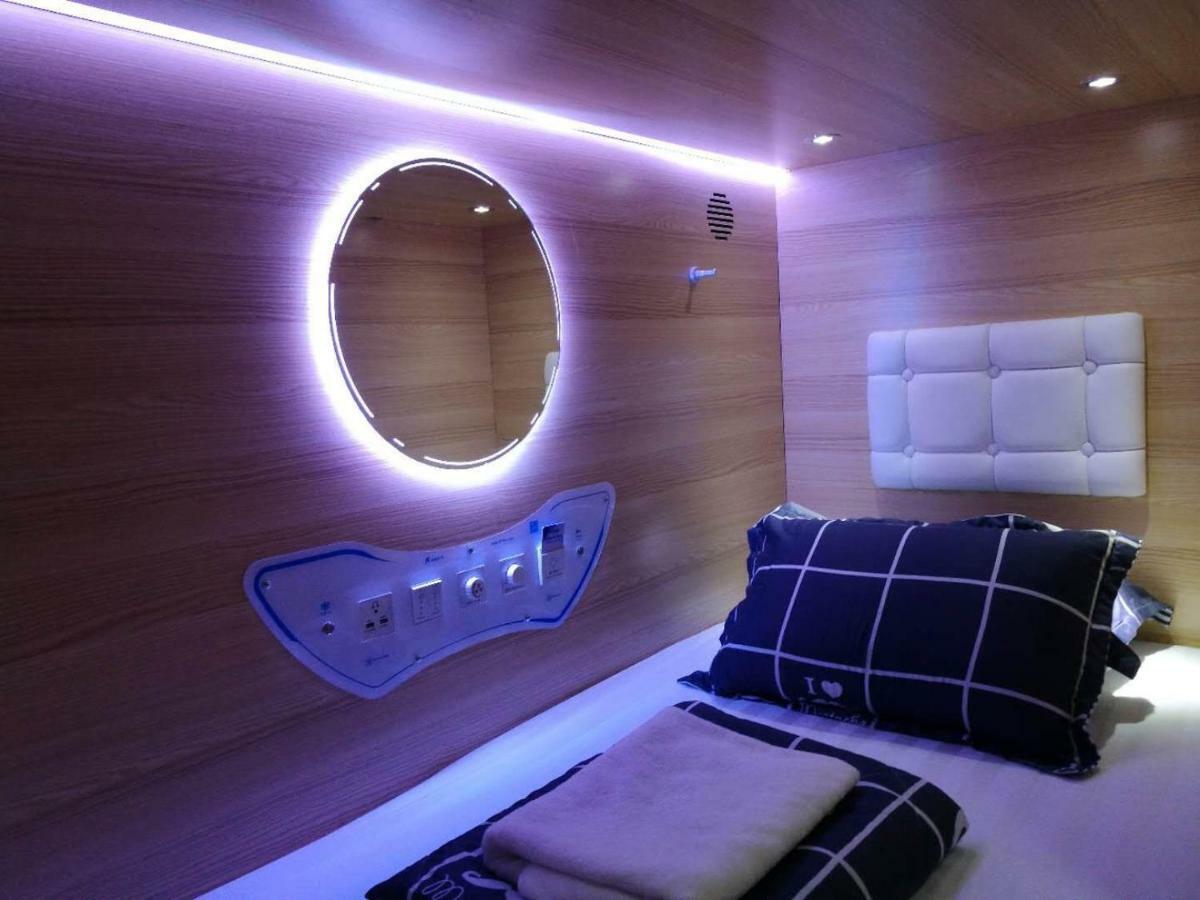Capsulepod@Aljunied Hostel Singapore Exterior foto